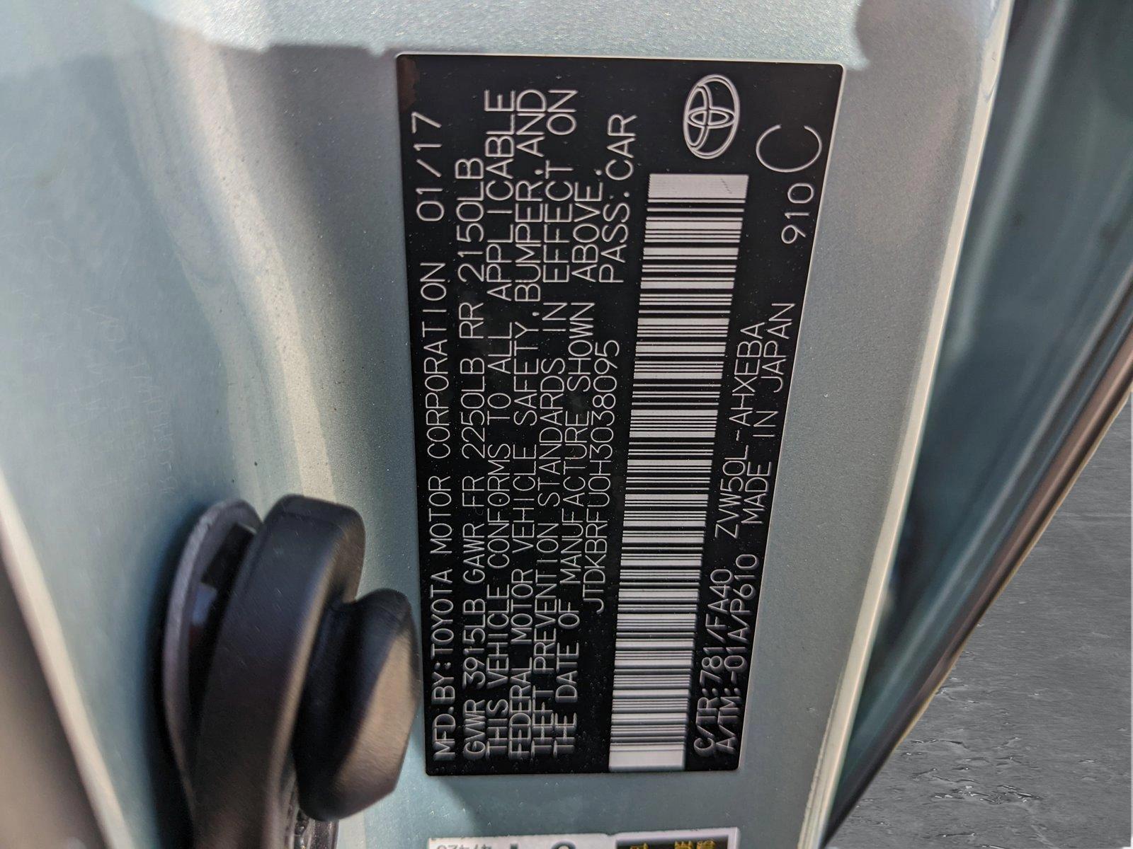 2017 Toyota Prius Vehicle Photo in Davie, FL 33331