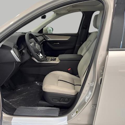 2025 Mazda CX-90 Vehicle Photo in Green Bay, WI 54304