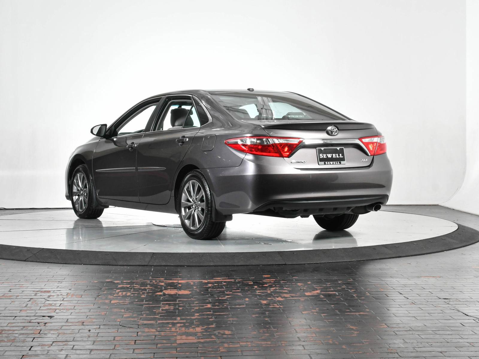 2017 Toyota Camry Vehicle Photo in DALLAS, TX 75235