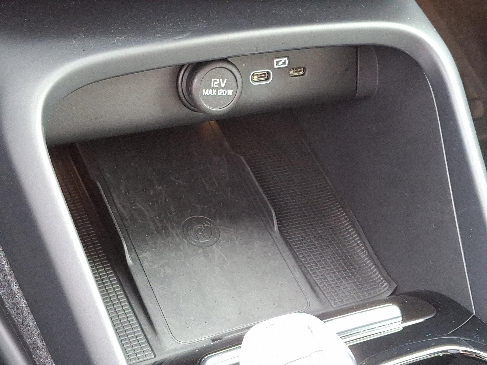 2024 Volvo XC40 Vehicle Photo in Trevose, PA 19053