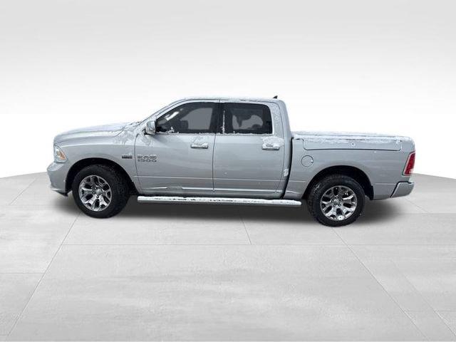 2015 Ram 1500 Vehicle Photo in MEDINA, OH 44256-9631