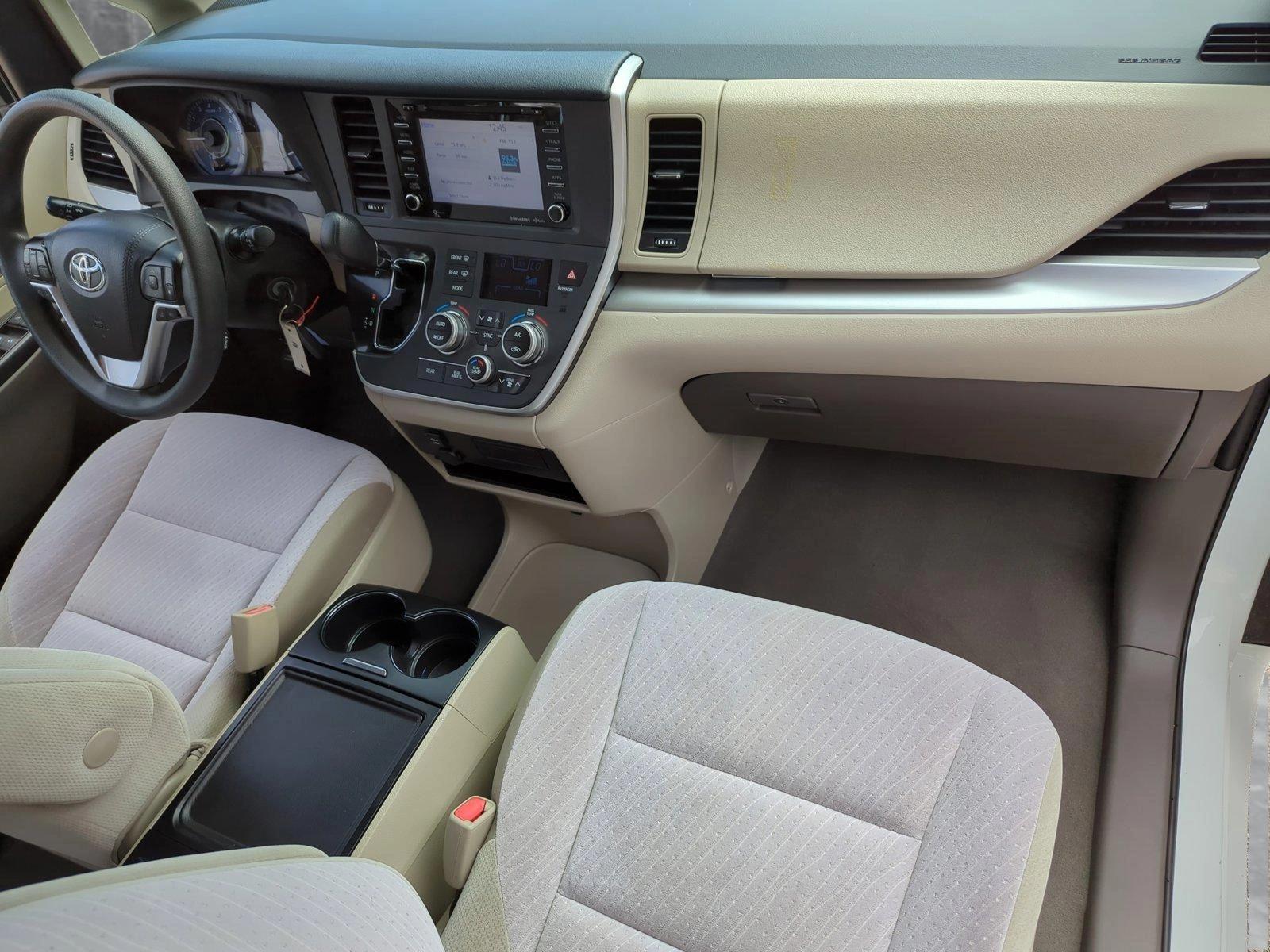 2020 Toyota Sienna Vehicle Photo in Ft. Myers, FL 33907