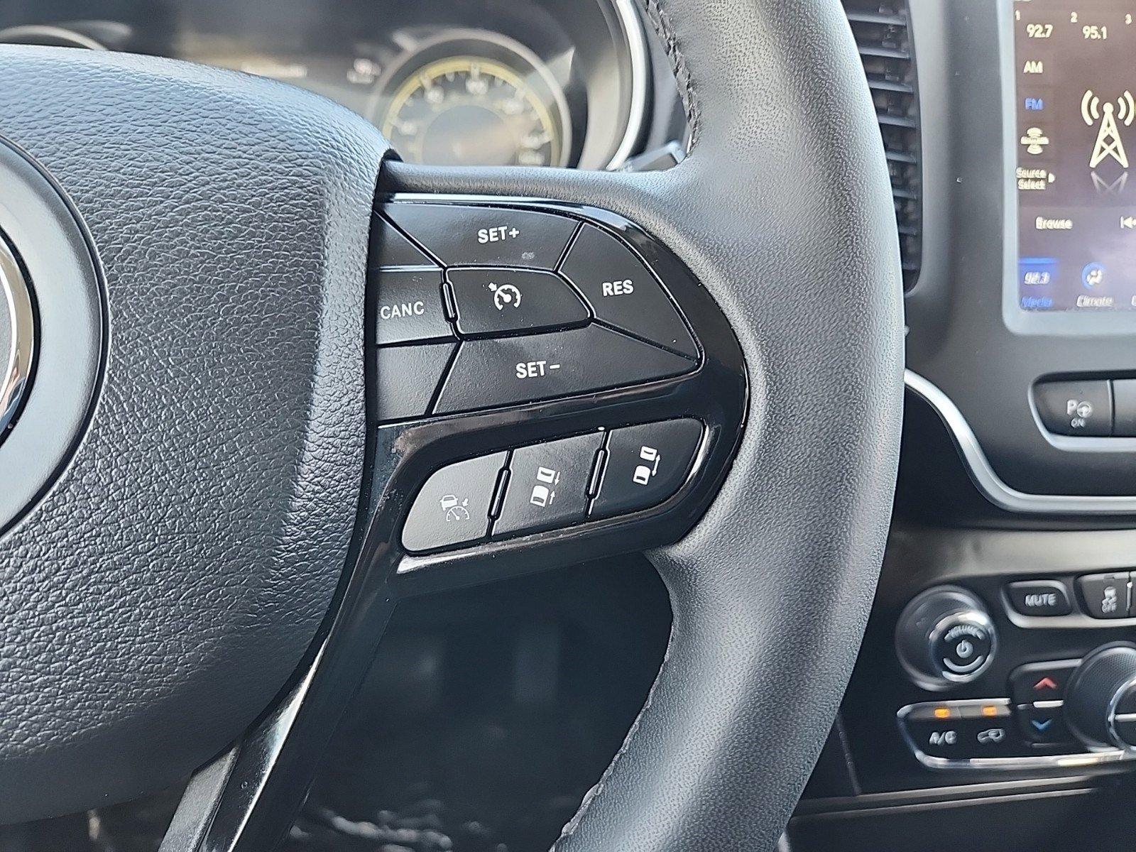 2023 Jeep Cherokee Vehicle Photo in Albuquerque, NM 87110