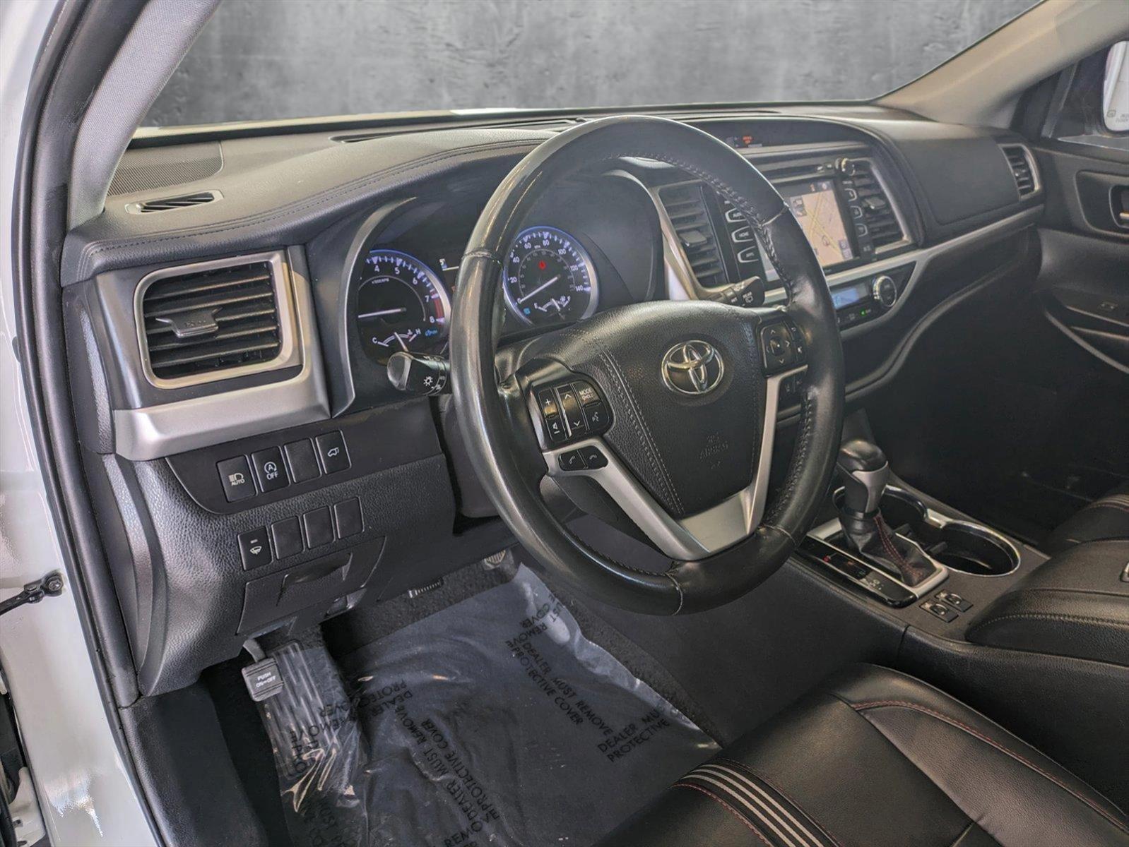 2019 Toyota Highlander Vehicle Photo in Las Vegas, NV 89149