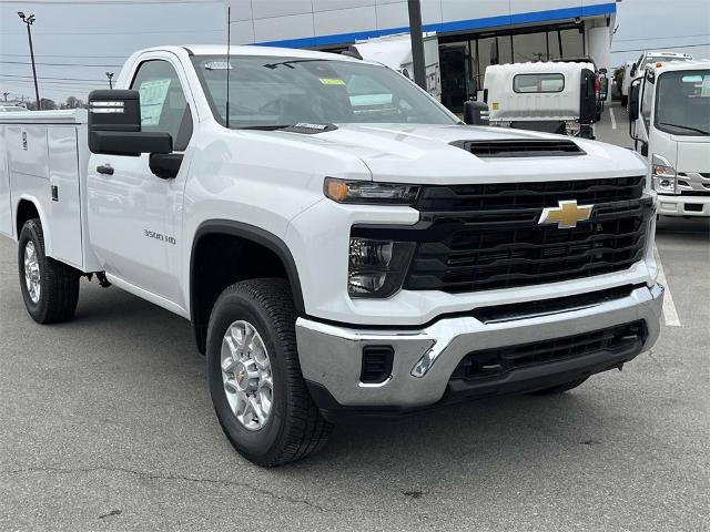 2024 Chevrolet Silverado 3500 HD Vehicle Photo in ALCOA, TN 37701-3235