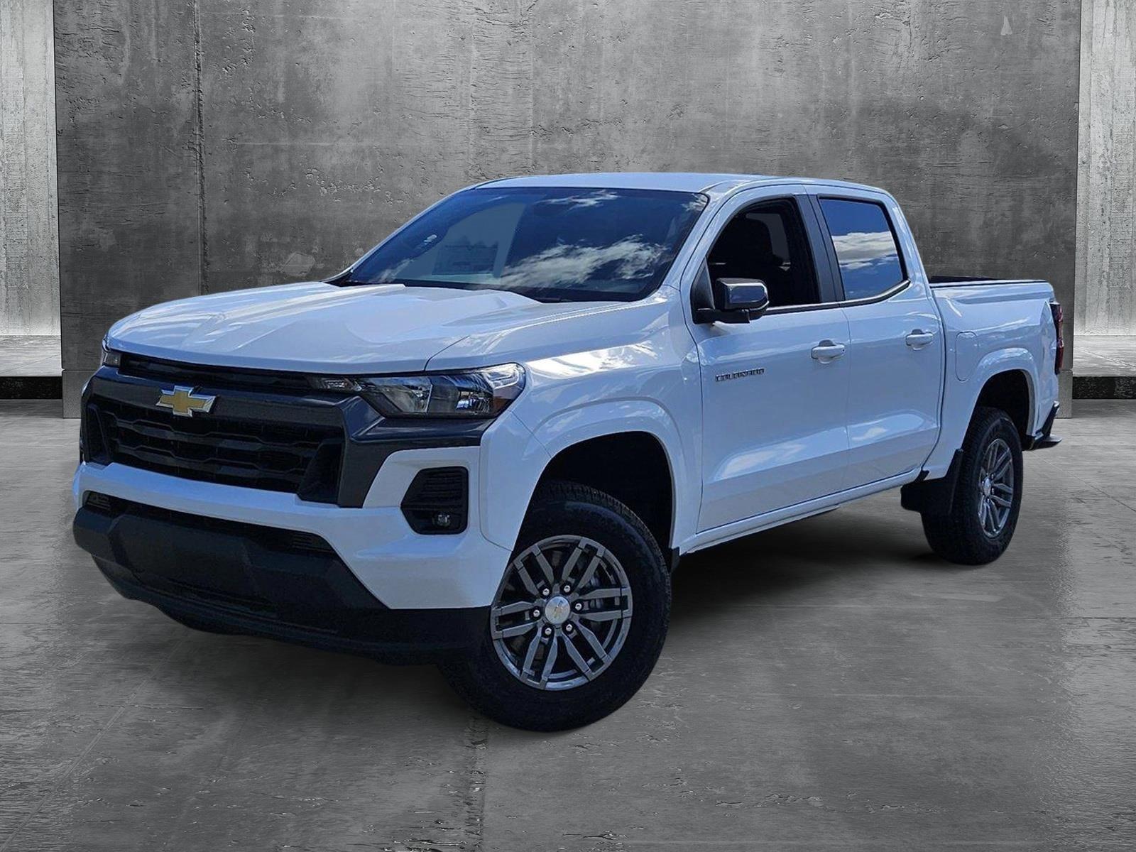 2024 Chevrolet Colorado Vehicle Photo in PEMBROKE PINES, FL 33024-6534