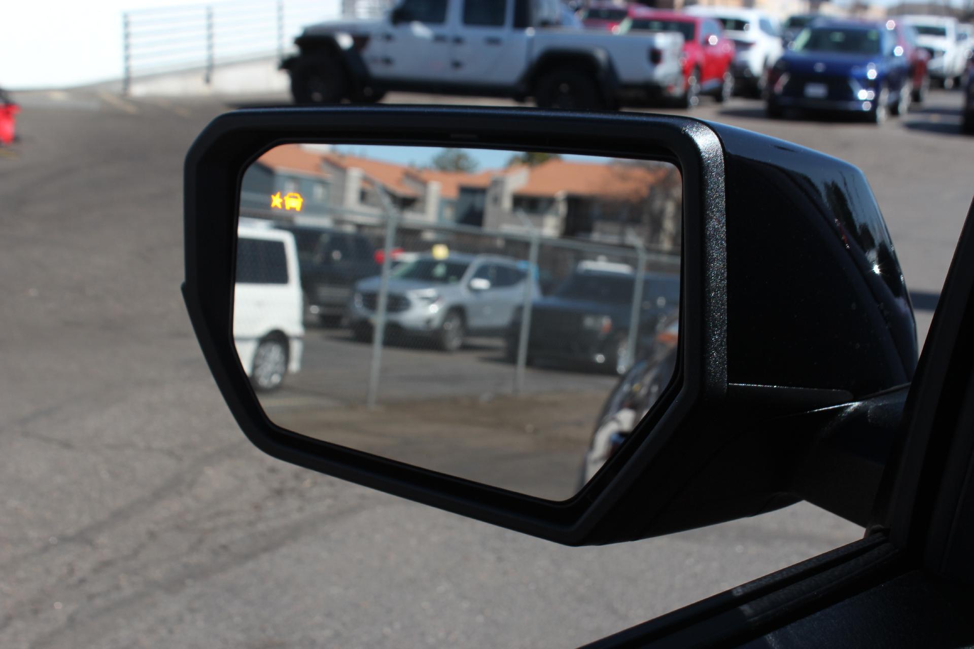 2025 GMC Canyon Vehicle Photo in AURORA, CO 80012-4011