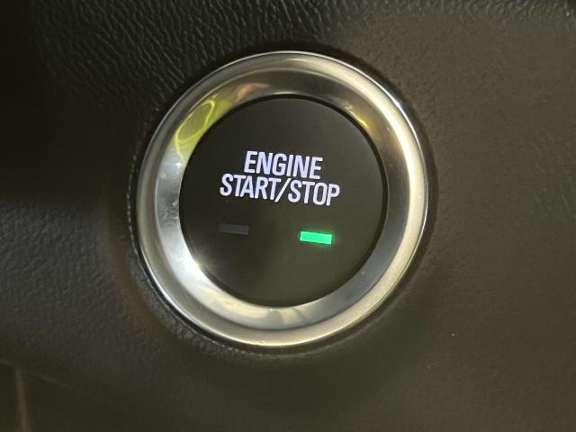 2022 GMC Terrain Vehicle Photo in Roslyn, NY 11576