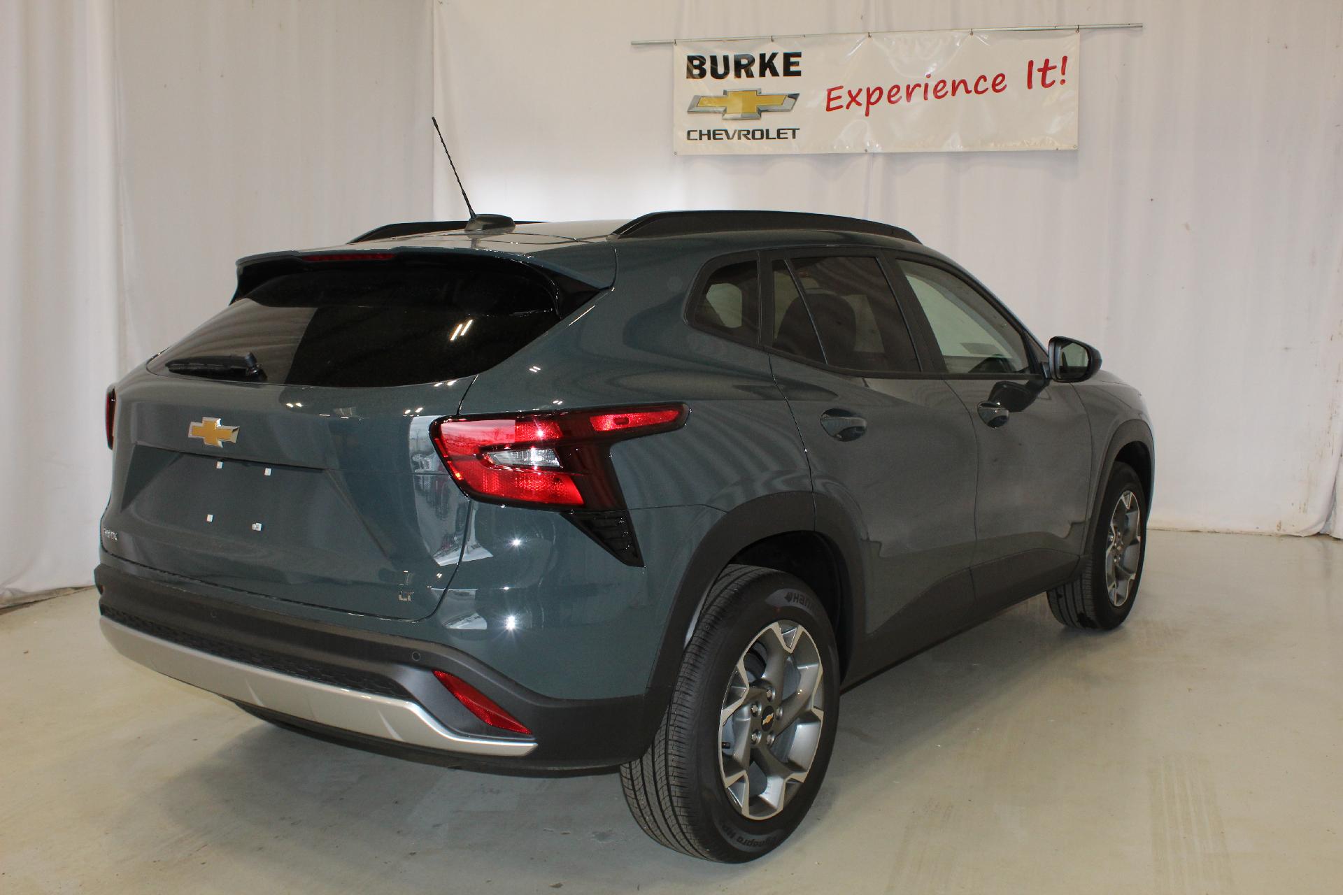 2025 Chevrolet Trax Vehicle Photo in NORTHAMPTON, MA 01060-1120