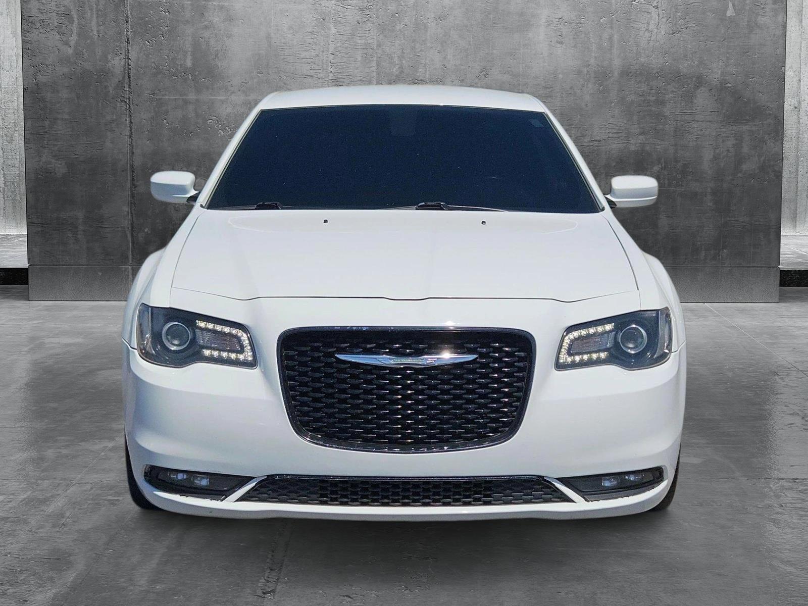 2019 Chrysler 300 Vehicle Photo in GILBERT, AZ 85297-0446