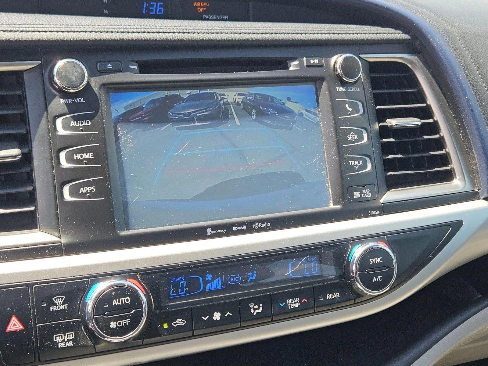 2016 Toyota Highlander Vehicle Photo in GILBERT, AZ 85297-0446
