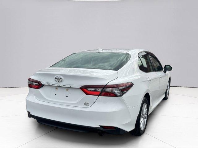 2022 Toyota Camry Vehicle Photo in LEOMINSTER, MA 01453-2952