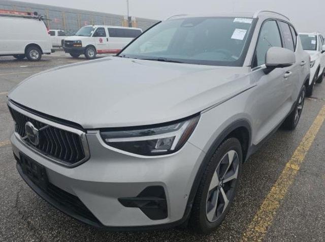 2025 Volvo XC40 Vehicle Photo in San Antonio, TX 78230