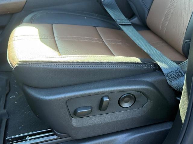2025 Chevrolet Silverado 1500 Vehicle Photo in COLUMBIA, MO 65203-3903