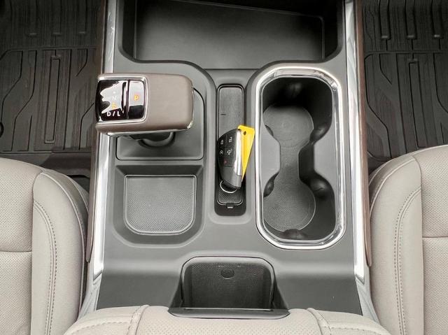 2025 GMC Sierra 1500 Vehicle Photo in EFFINGHAM, IL 62401-2832