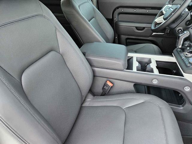 2025 Defender Vehicle Photo in AUSTIN, TX 78717