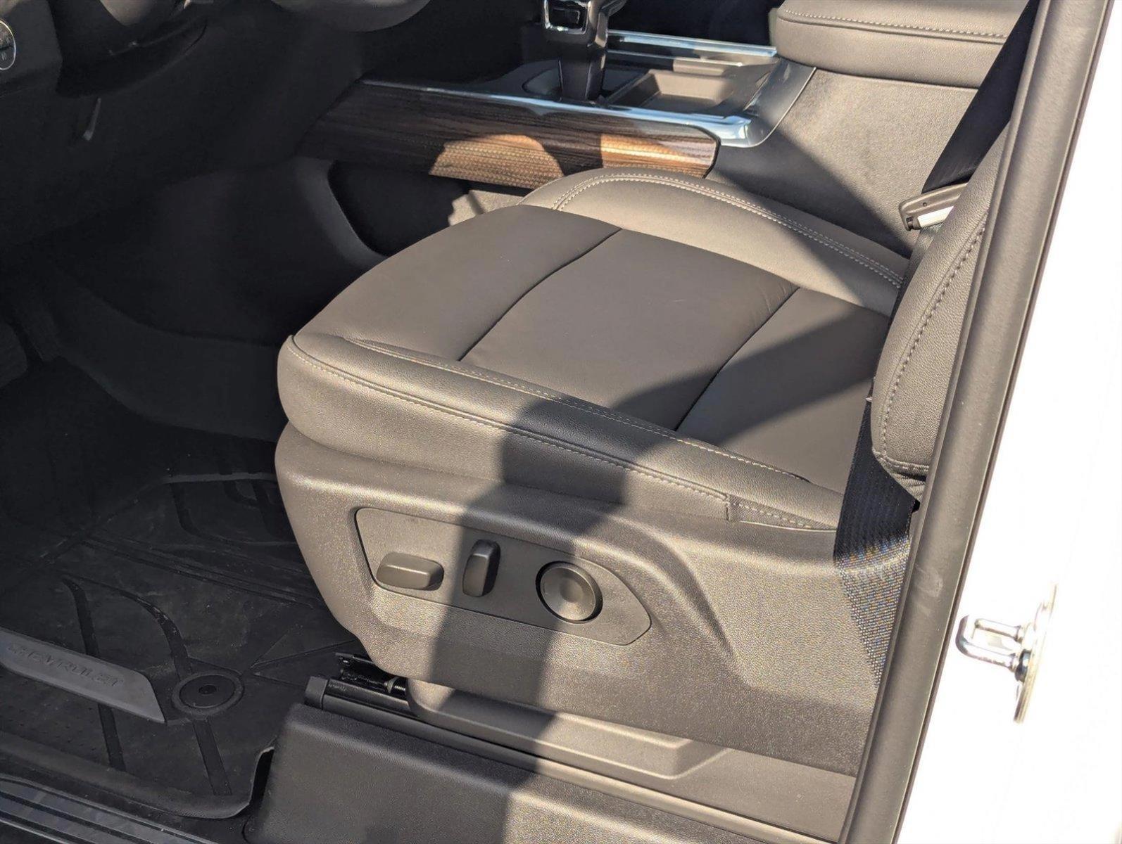 2025 Chevrolet Silverado 1500 Vehicle Photo in MIAMI, FL 33134-2699