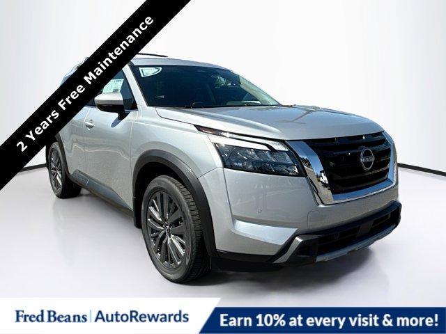 2025 Nissan Pathfinder Vehicle Photo in Flemington, NJ 08822