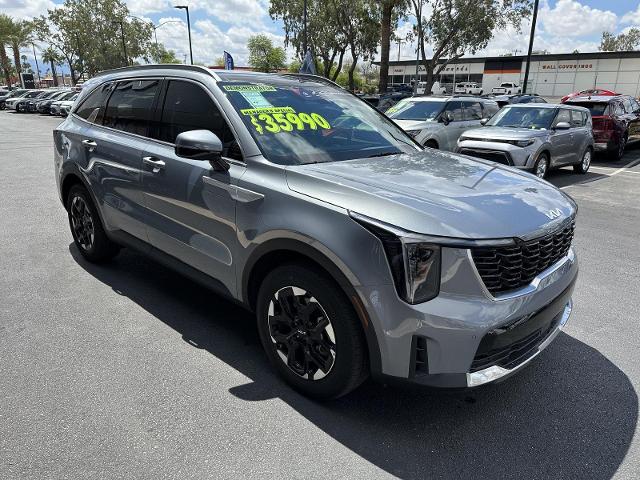 2025 Kia Sorento Vehicle Photo in Tucson, AZ 85712