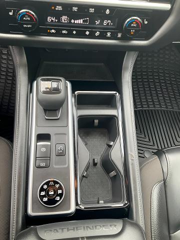 2021 Jeep Grand Cherokee L Vehicle Photo in Kaukauna, WI 54130