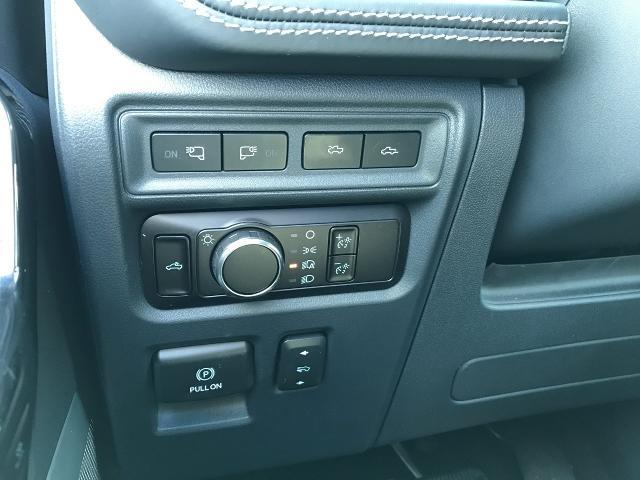 2023 Ford F-150 Lightning Vehicle Photo in GREEN BAY, WI 54303-3330