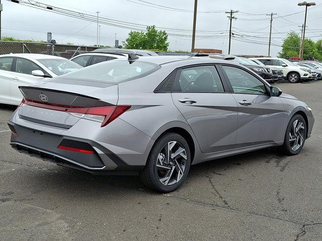 2025 Hyundai ELANTRA Vehicle Photo in Philadelphia, PA 19116