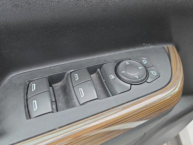 2023 GMC Acadia Vehicle Photo in Pleasant Hills, PA 15236