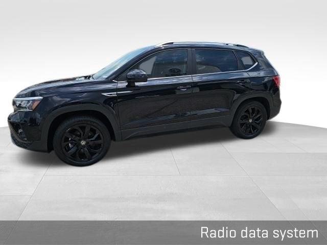 2022 Volkswagen Taos Vehicle Photo in Fishers, IN 46038