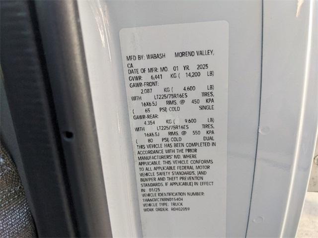 2024 Chevrolet Express Commercial Cutaway Vehicle Photo in ENGLEWOOD, CO 80113-6708