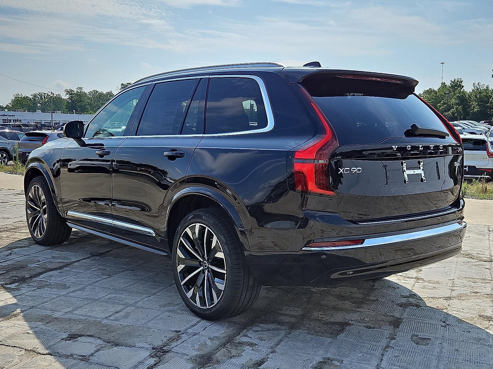 2026 Volvo XC90 Vehicle Photo in Trevose, PA 19053
