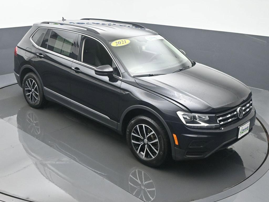 2021 Volkswagen Tiguan Vehicle Photo in Marion, IA 52302