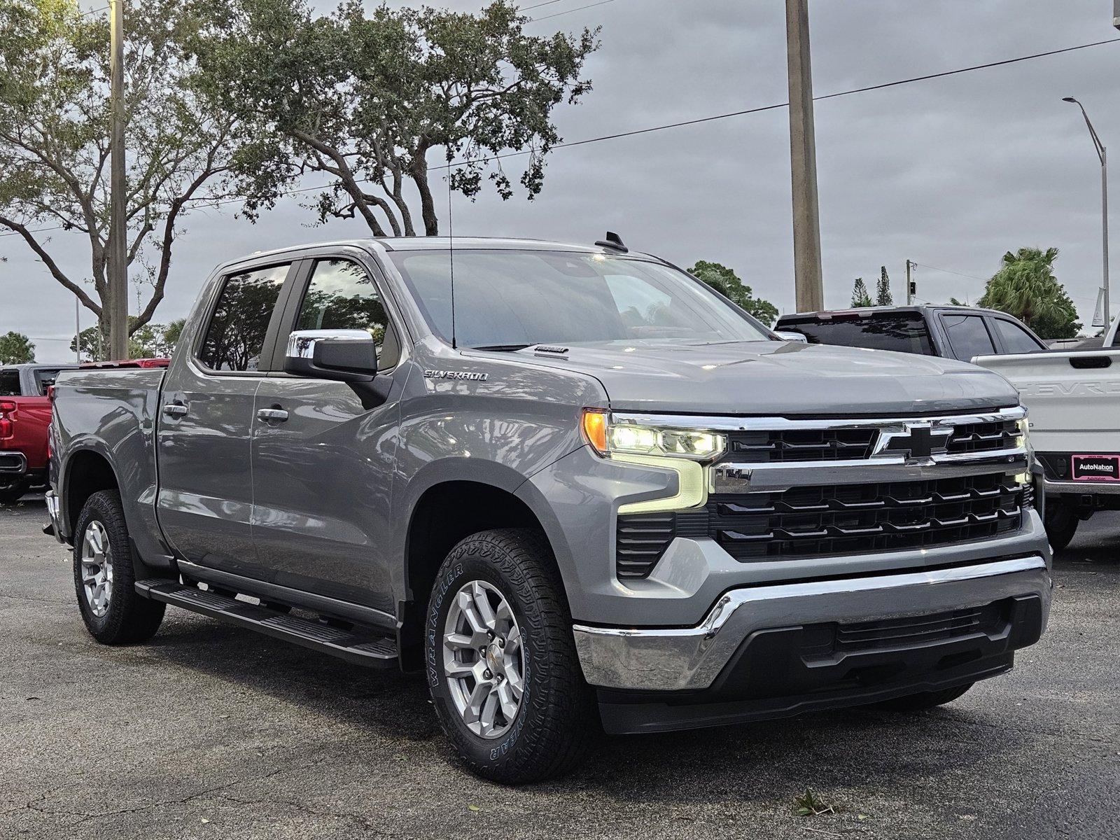 2025 Chevrolet Silverado 1500 Vehicle Photo in GREENACRES, FL 33463-3207