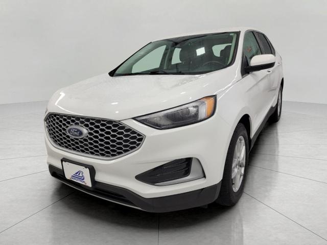 2024 Ford Edge Vehicle Photo in Oshkosh, WI 54901