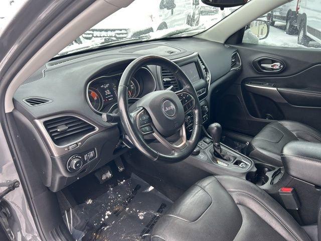 2021 Jeep Cherokee Vehicle Photo in MEDINA, OH 44256-9631