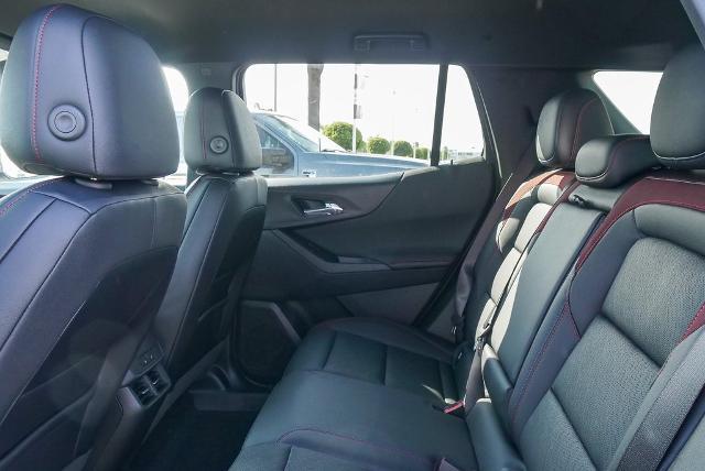 2025 Chevrolet Equinox Vehicle Photo in VENTURA, CA 93003-8585