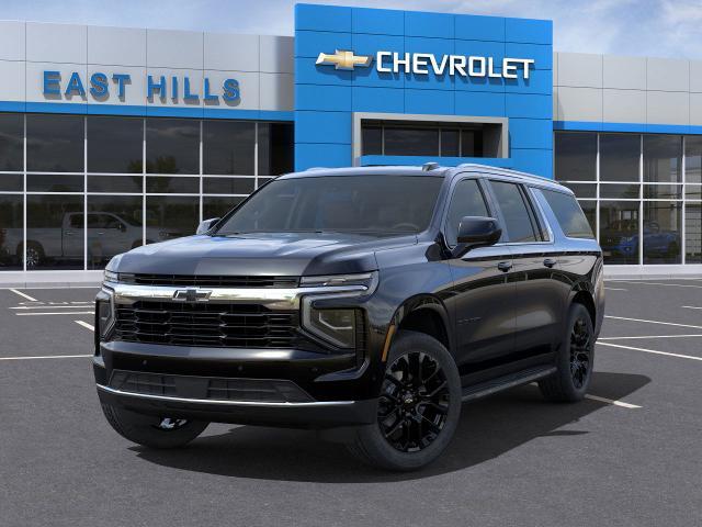 2025 Chevrolet Suburban Vehicle Photo in Roslyn, NY 11576