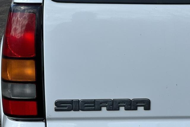 2004 GMC Sierra 2500 HD Vehicle Photo in SPOKANE, WA 99202-2191