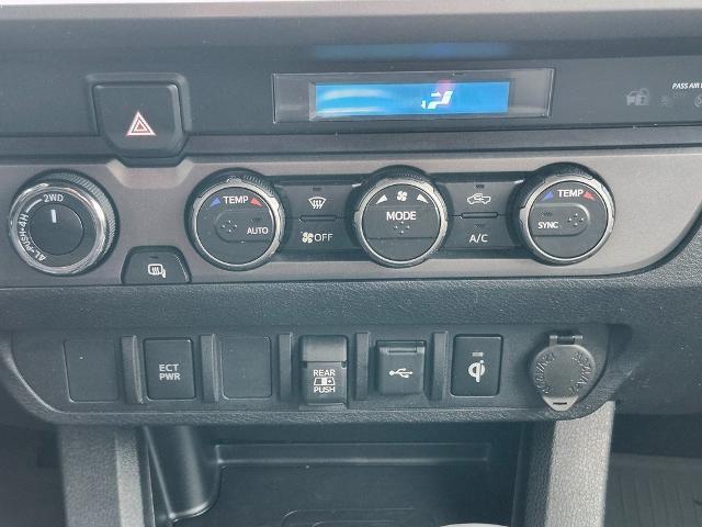 2022 Toyota Tacoma 4WD Vehicle Photo in GREEN BAY, WI 54304-5303