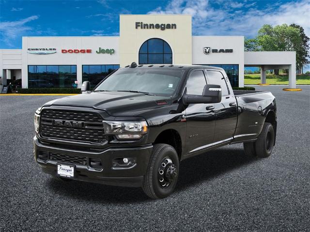 2024 Ram 3500 Vehicle Photo in ROSENBERG, TX 77471