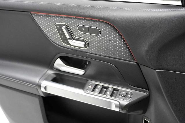 2024 Mercedes-Benz GLB Vehicle Photo in GRAPEVINE, TX 76051