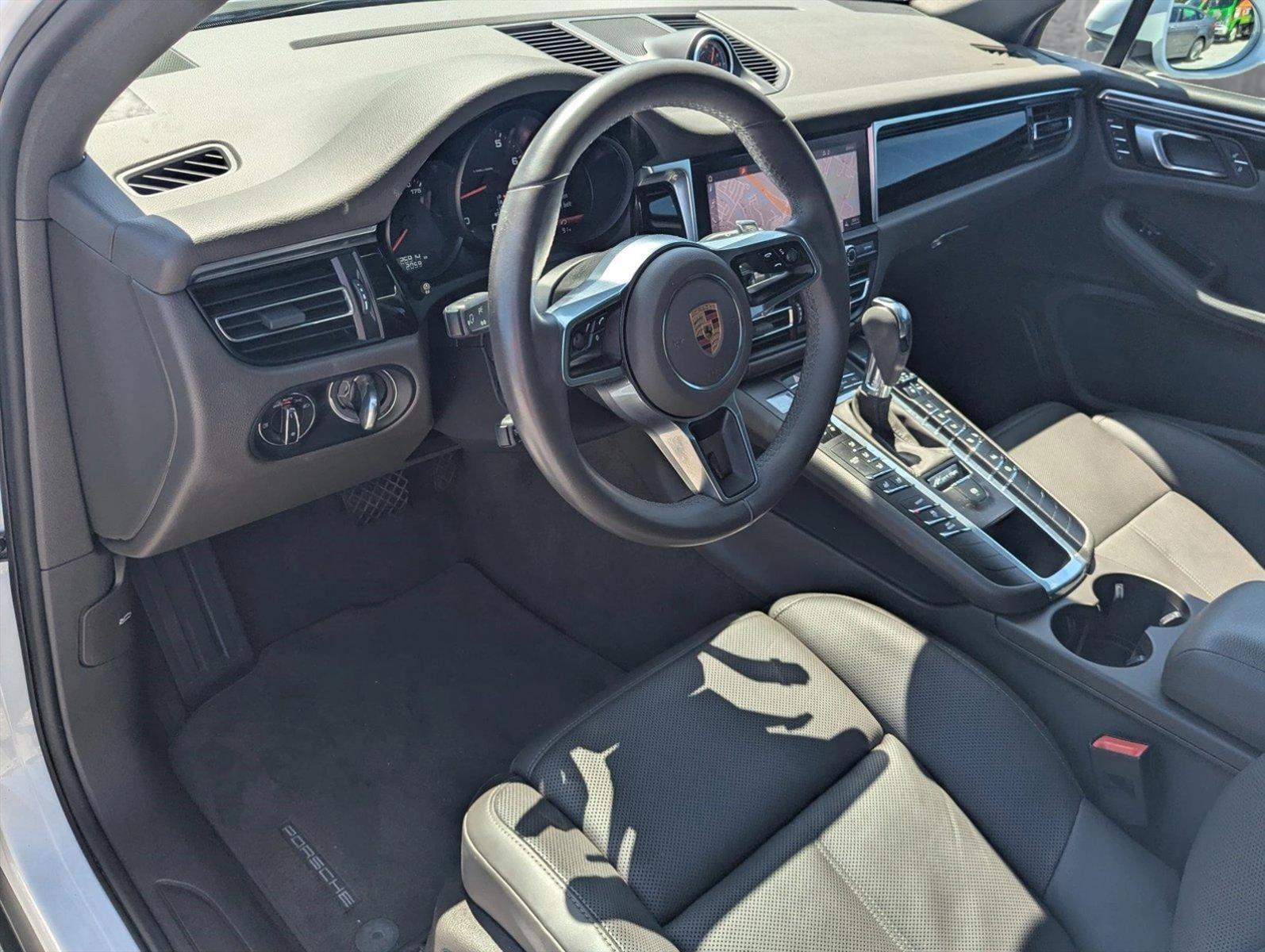 2019 Porsche Macan Vehicle Photo in Delray Beach, FL 33444