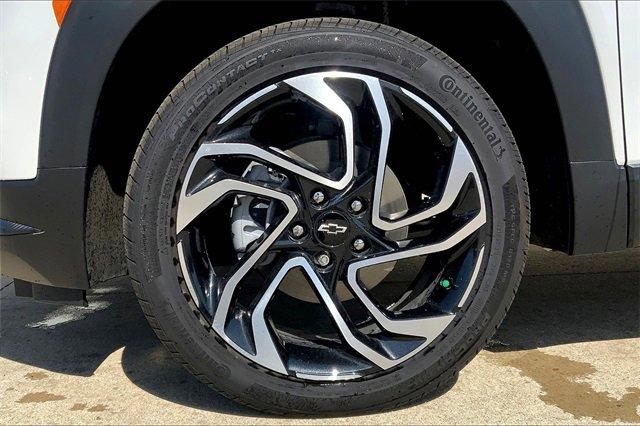 2025 Chevrolet Trailblazer Vehicle Photo in TOPEKA, KS 66609-0000