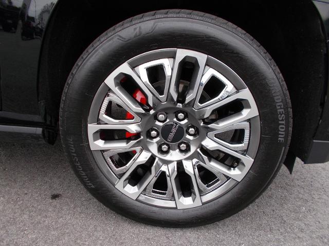 2023 GMC Yukon Vehicle Photo in LOWELL, MA 01852-4336