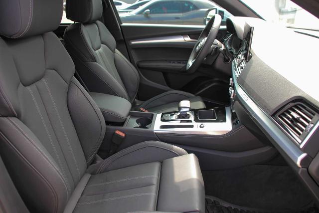 2024 Audi Q5 Vehicle Photo in SUGAR LAND, TX 77478