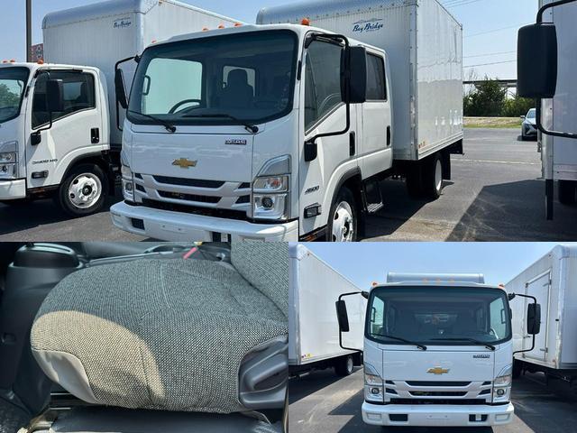 2023 Chevrolet 4500 LCF Gas Vehicle Photo in COLUMBIA, MO 65203-3903
