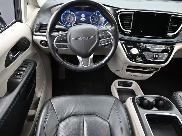2021 Chrysler Pacifica Vehicle Photo in Cedar Rapids, IA 52402