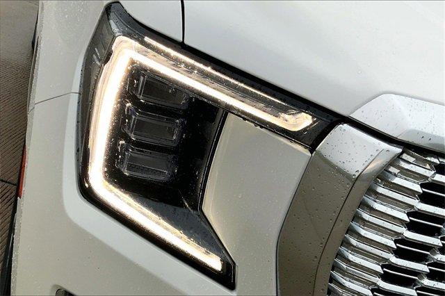 2021 GMC Yukon Vehicle Photo in TOPEKA, KS 66609-0000