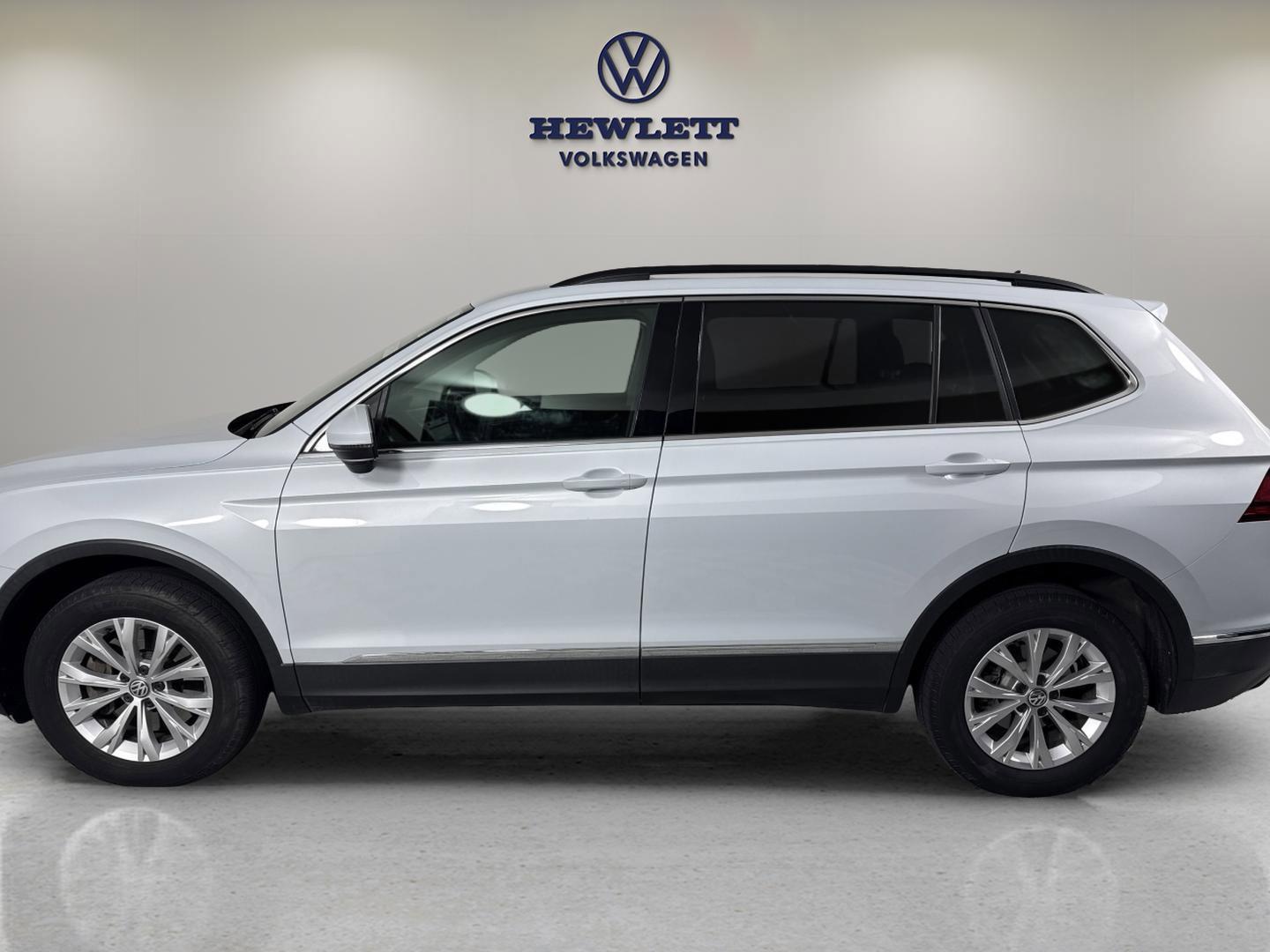 2018 Volkswagen Tiguan Vehicle Photo in Georgetown, TX 78626