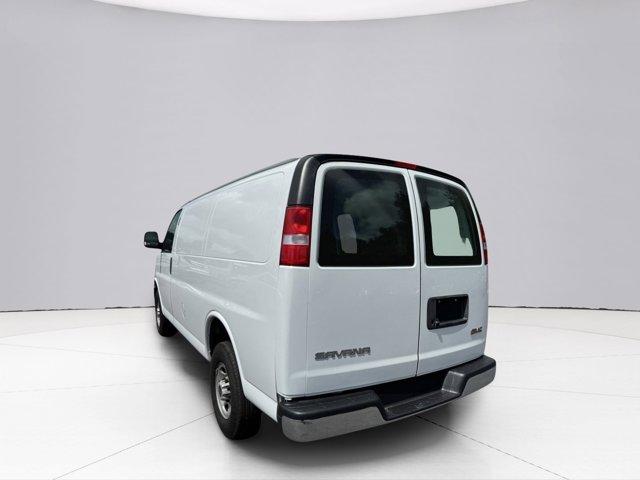 2021 GMC Savana Cargo 2500 Vehicle Photo in LEOMINSTER, MA 01453-2952