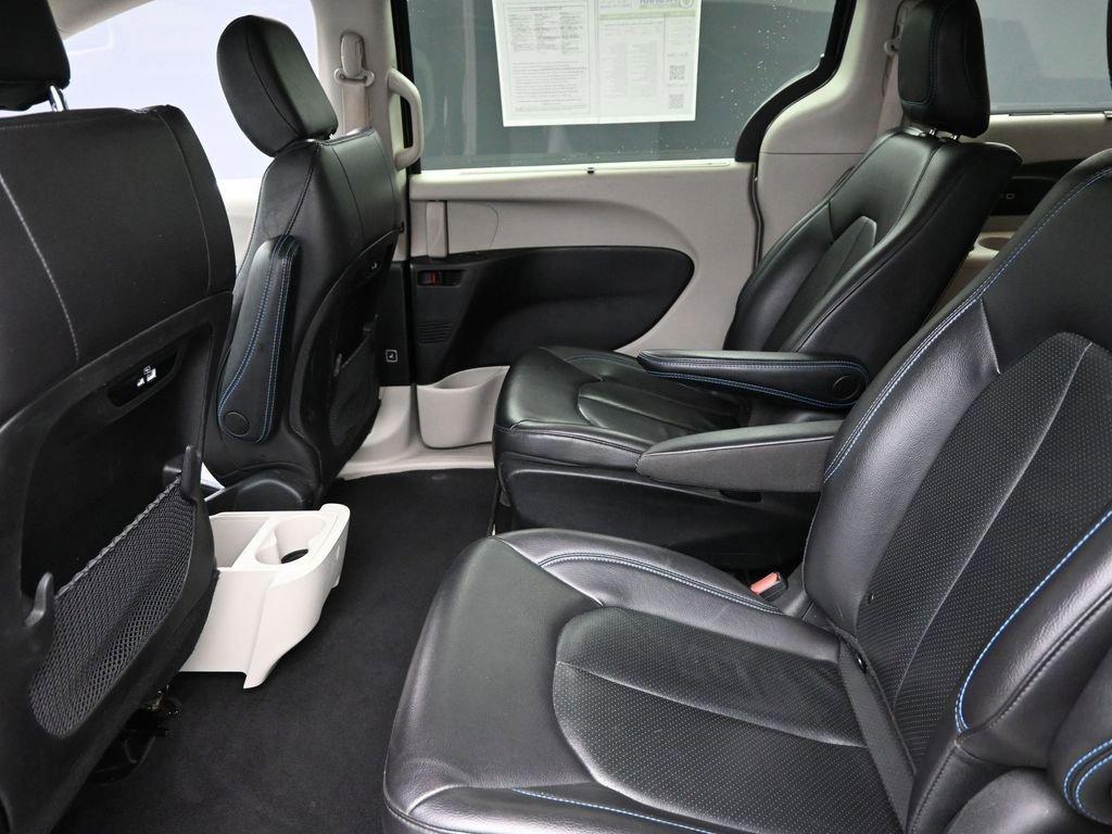 2021 Chrysler Pacifica Vehicle Photo in Marion, IA 52302